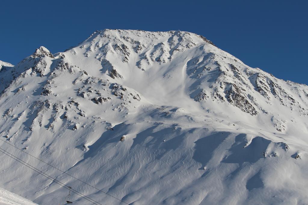 Bnb Bellavista Apartment Andermatt Luaran gambar
